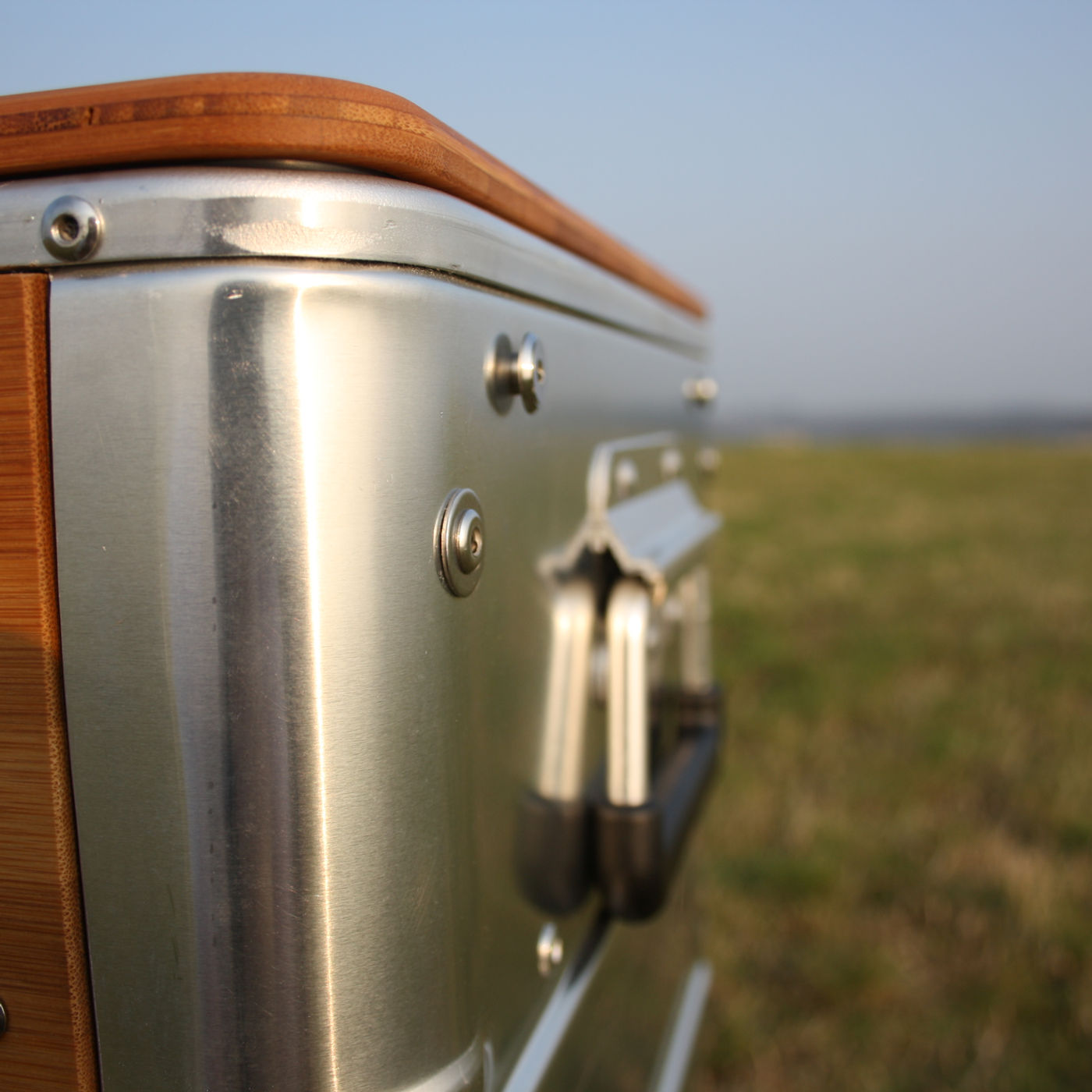 Bamboo and brushed aluminium edge detail